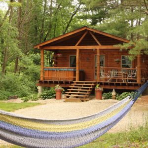 Hocking Hills Ohio Cabin Rentals with Hot Tubs and fireplace