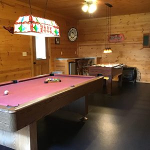 Hocking Hills Log Cabin Rentals Game Room