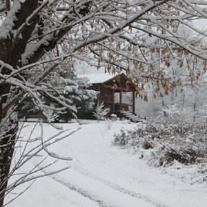 Cozy Winter Cabin Rental Hocking Hills Ohio
